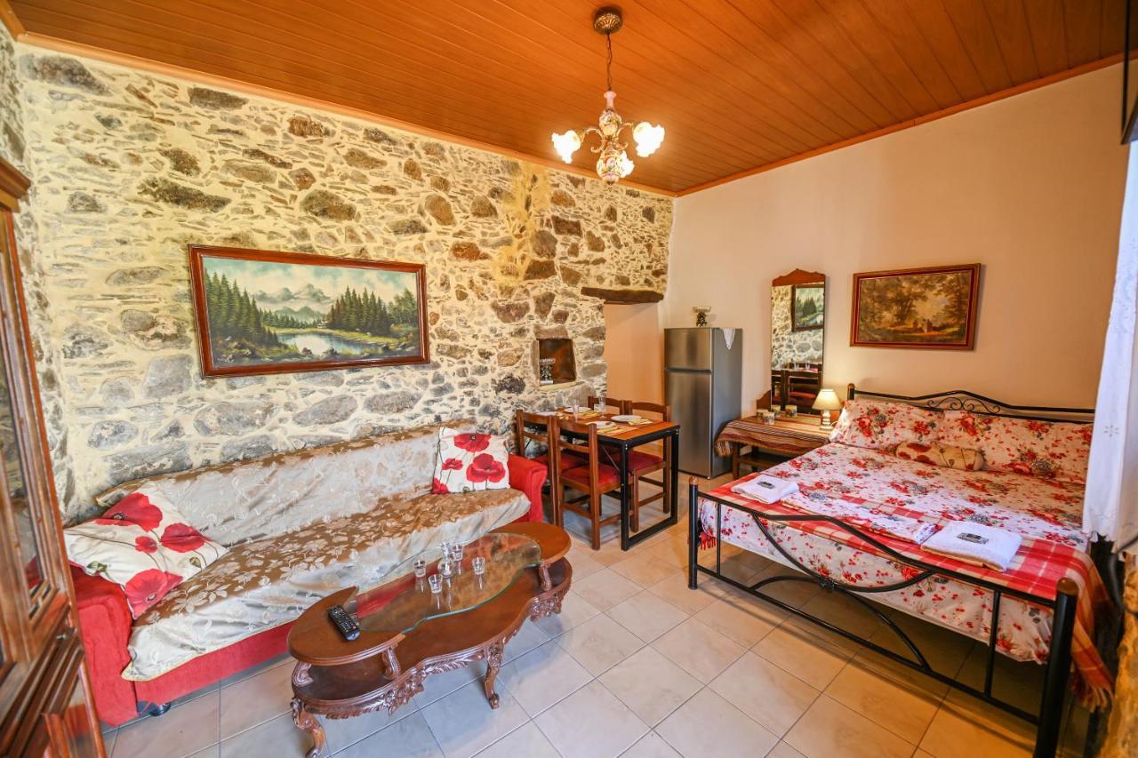Stone House For Relaxation In Elos كيساموس المظهر الخارجي الصورة